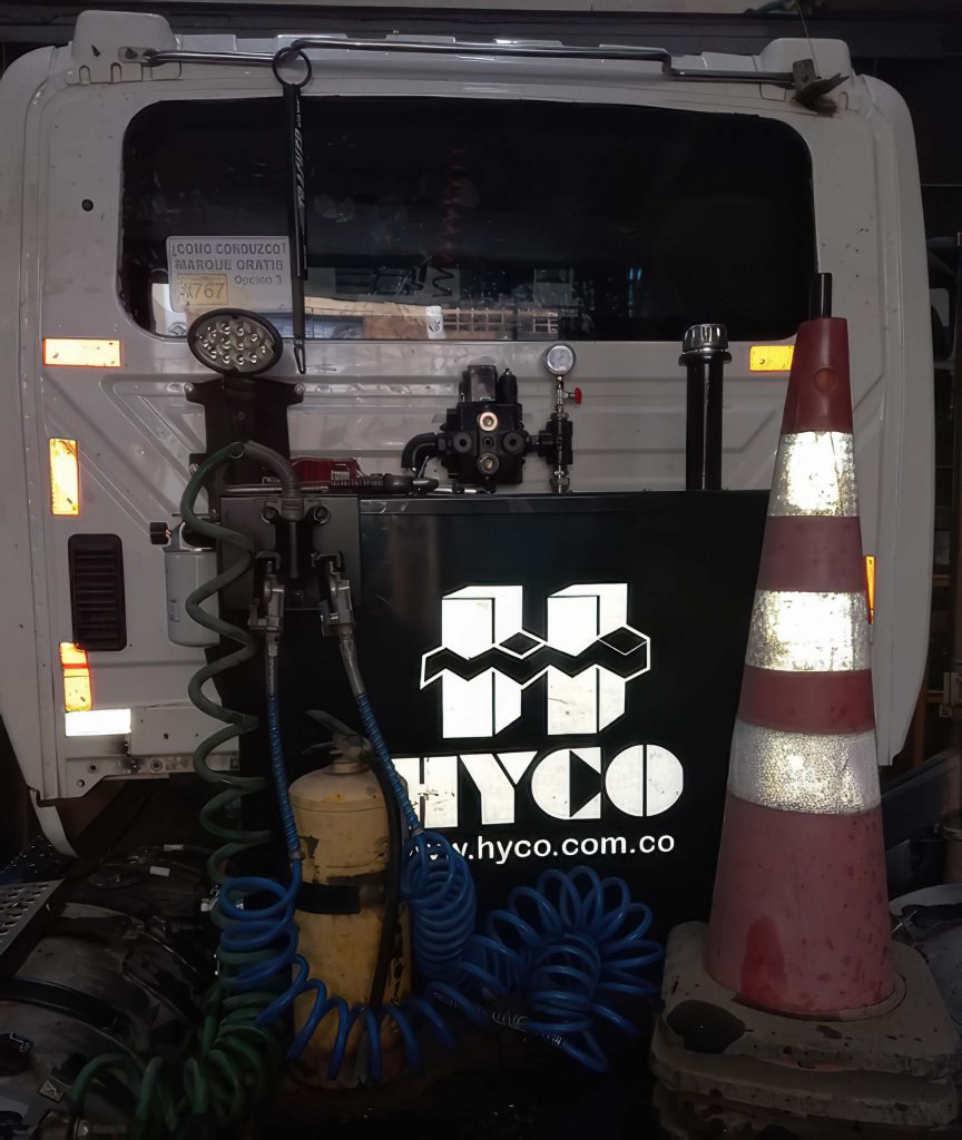 Proyecto HYCO: Unidad hidráulica y línea húmeda para tractocamión con vagones de autovolteo en la industria del azúcar